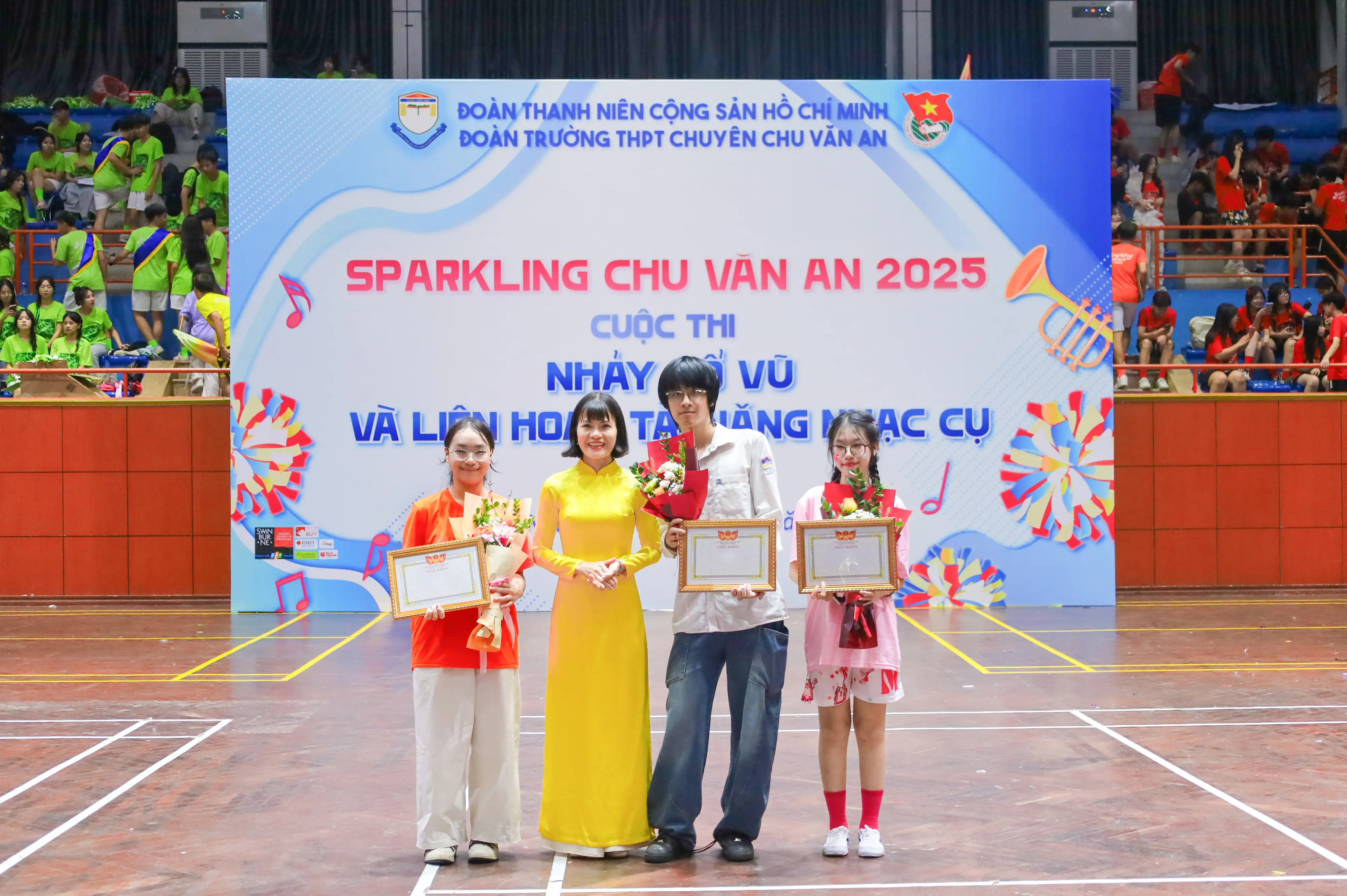 8 nhà nhận giải thưởng Nhạc cụ