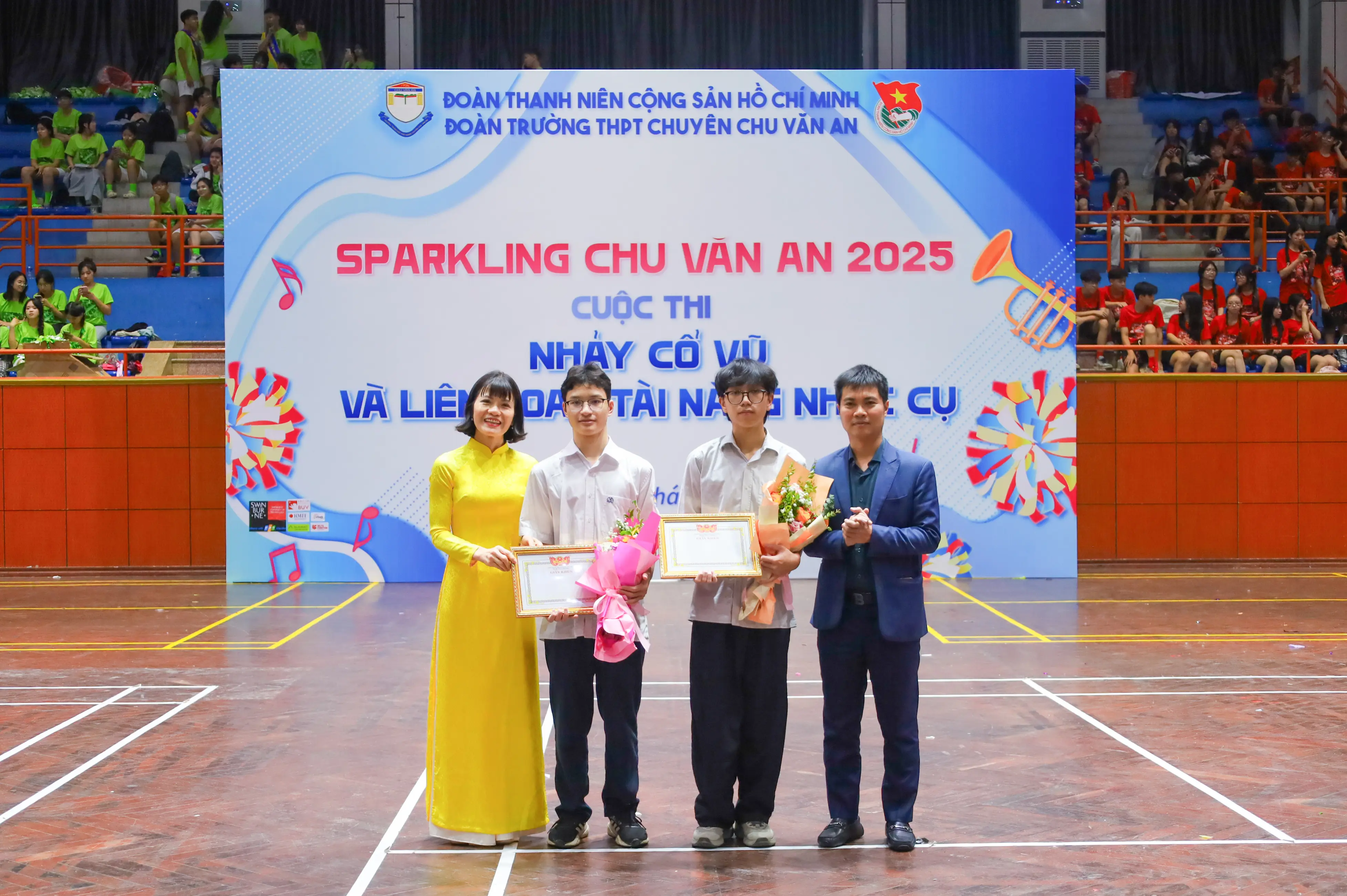 8 nhà nhận giải thưởng Nhạc cụ 2